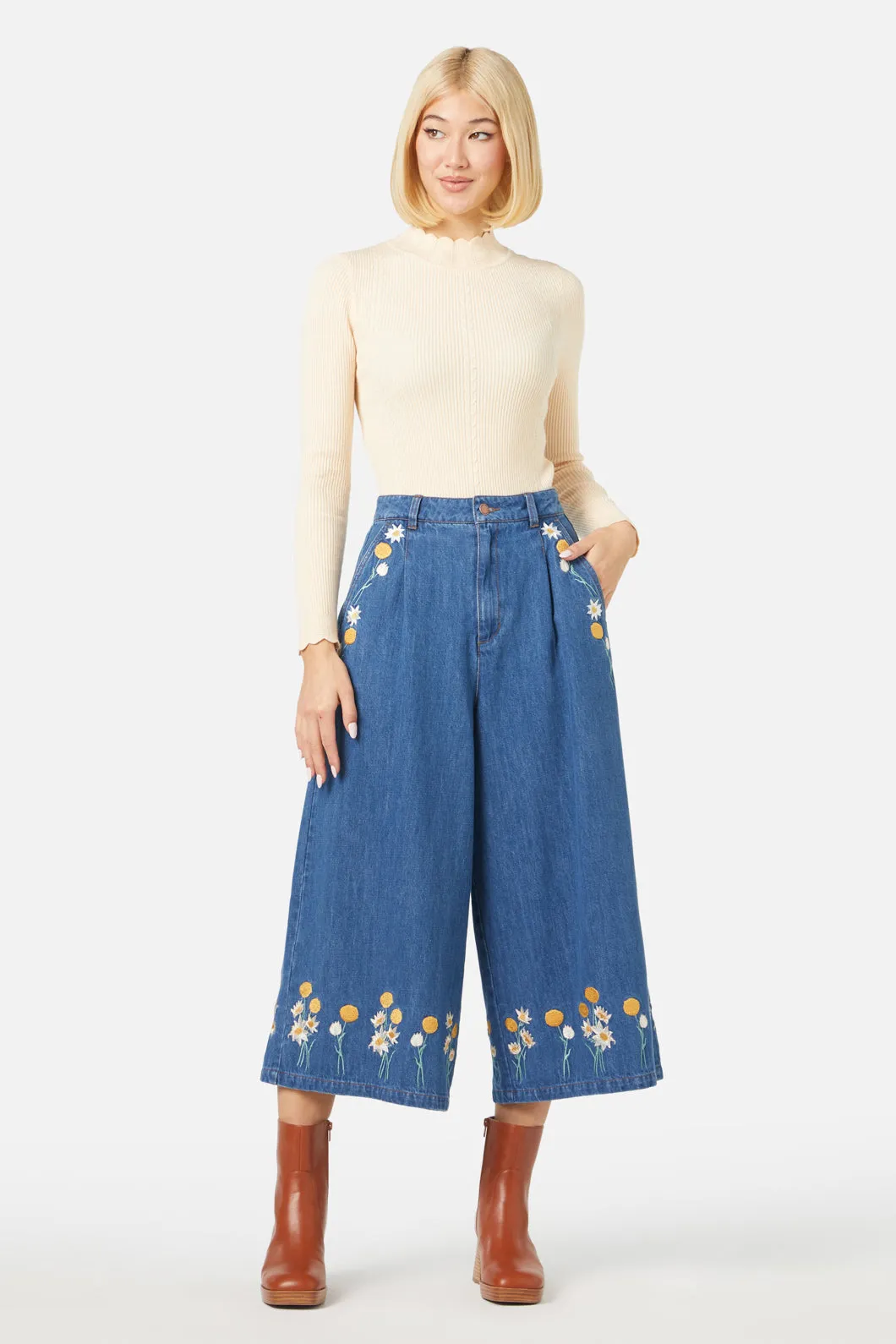 Billy Button Embroidered Skort