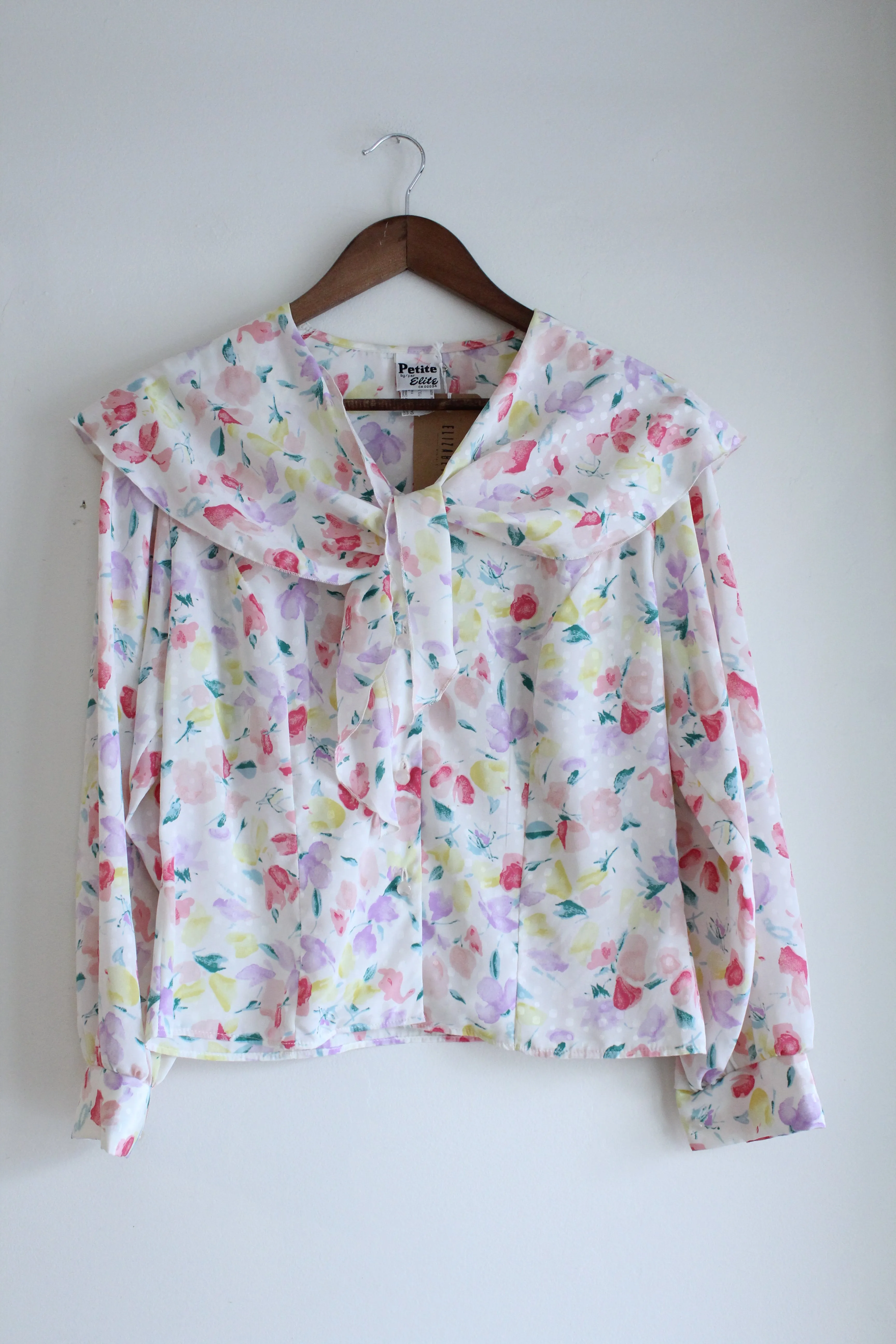 Ruffle Collar Floral Vintage Blouse